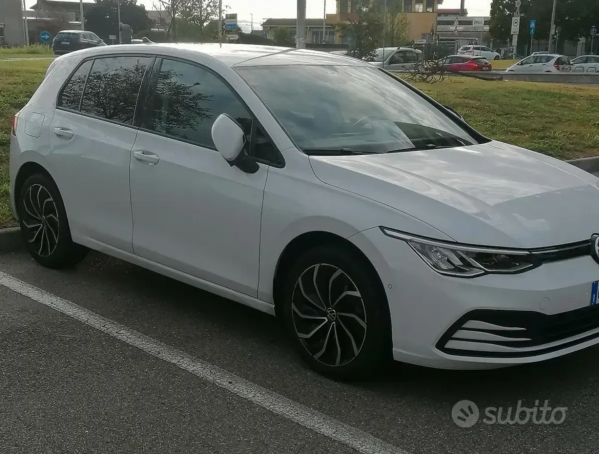 Usata VW Golf VIII 116 CV (85 kW) 2020 Berlina