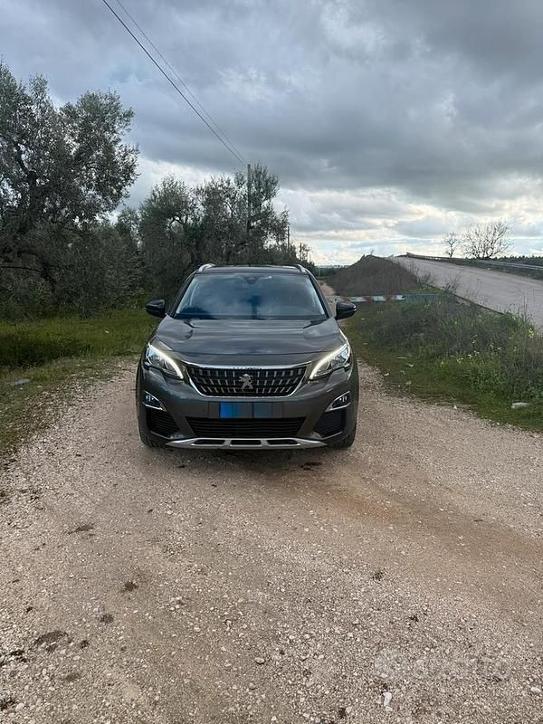 Verde Usata 2018 Peugeot 3008 Allure SUV | 13.500 € (Super prezzo) - Immagine 1/4