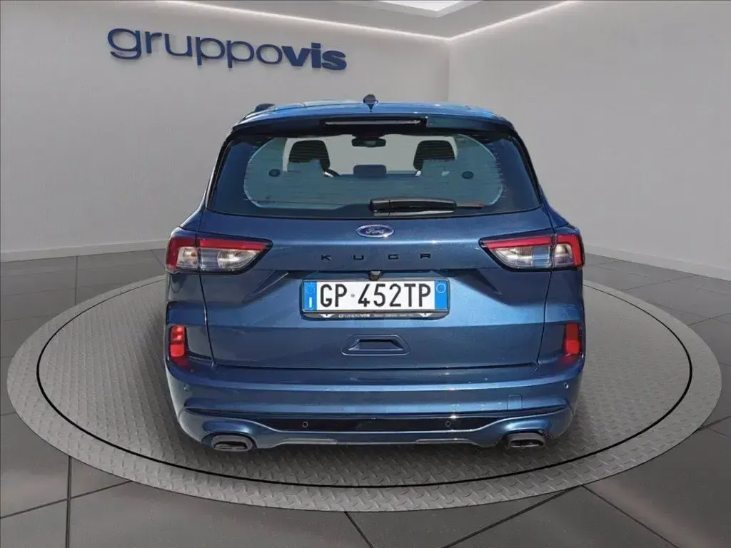 Usata Ford Kuga ST-Line 150 CV (110 kW) 2023 Chrome blue SUV