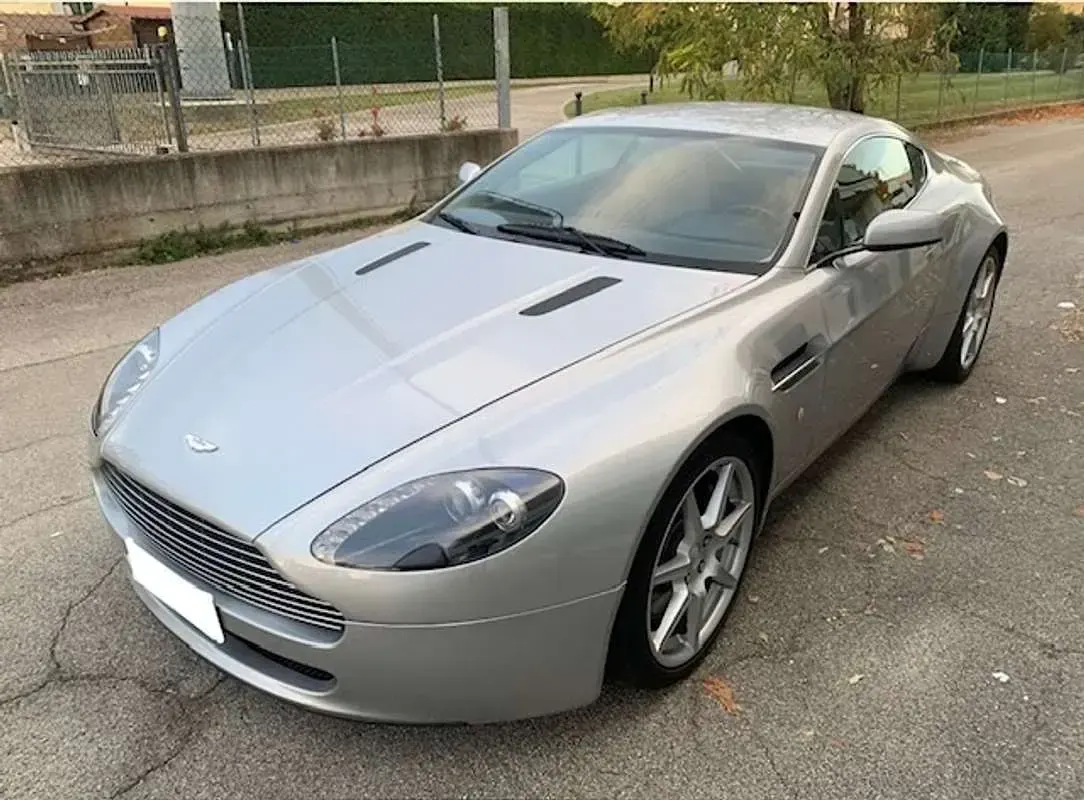 Usata Aston Martin Vantage 385 CV (283 kW) 2008 Argento Coupé