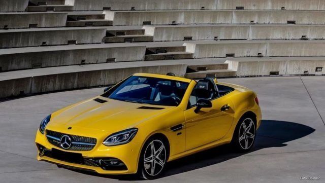Giallo Usata 2019 Mercedes SLC300 Premium Cabrio | 42.890 € - Immagine 1/4