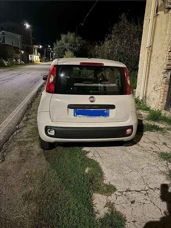 Usata Fiat Panda Lounge 95 CV (69 kW) 2015 Utilitaria