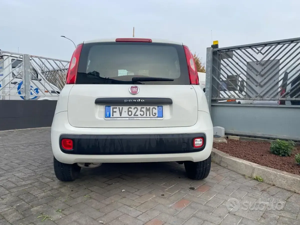 Usata Fiat Panda Easy 69 CV (50 kW) 2021 Bianco Utilitaria