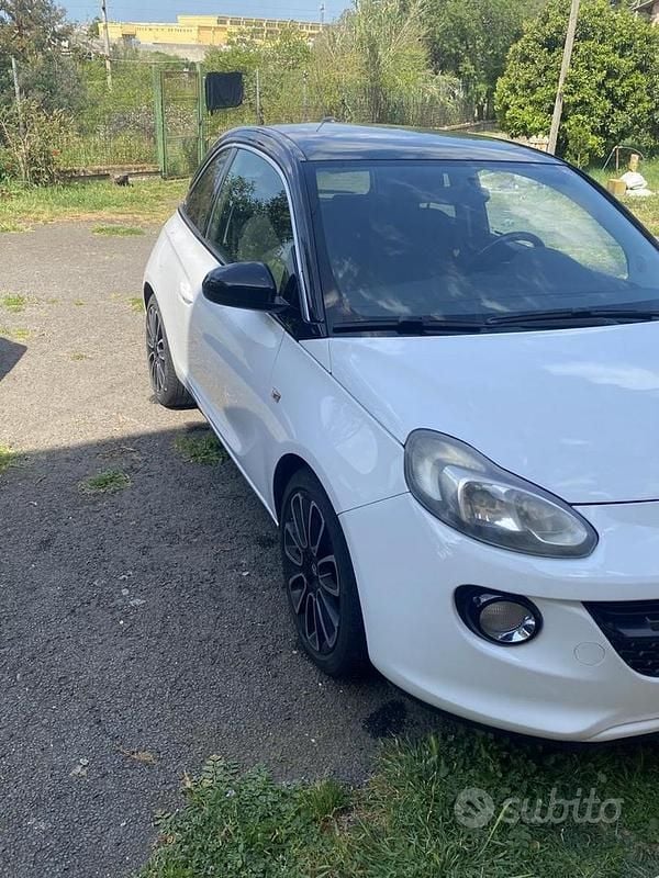Usata Opel Adam Glam 87 CV (63 kW) 2016 Bianco Utilitaria