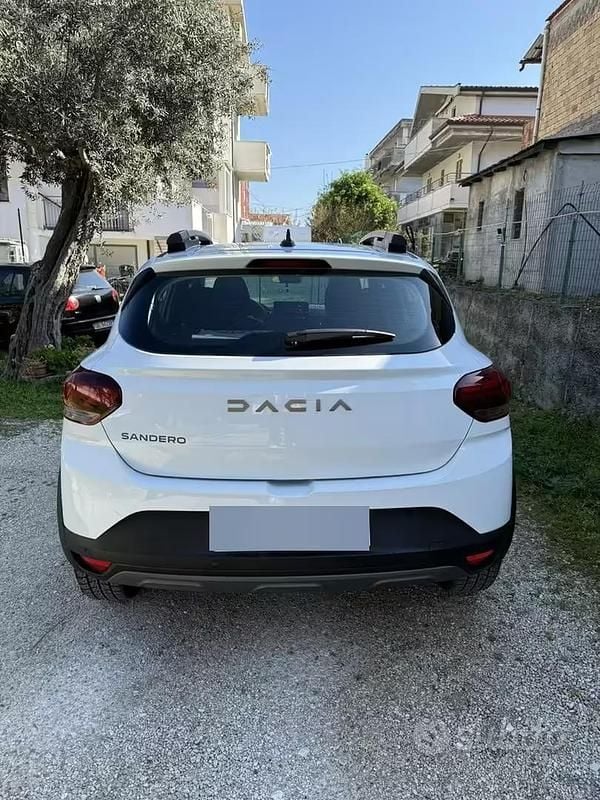 Usata Dacia Sandero Stepway 100 CV (73 kW) 2024 Bianco Berlina