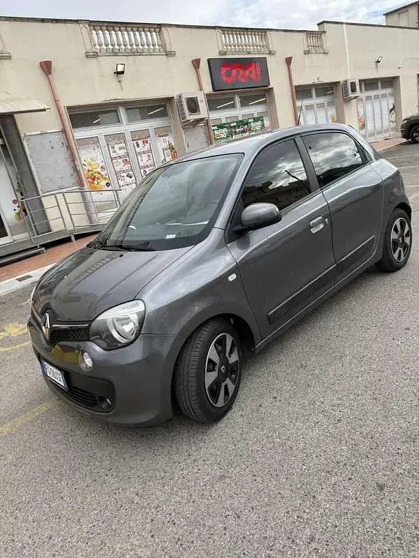 Usata Renault Twingo SE 69 CV (50 kW) 2017 Utilitaria