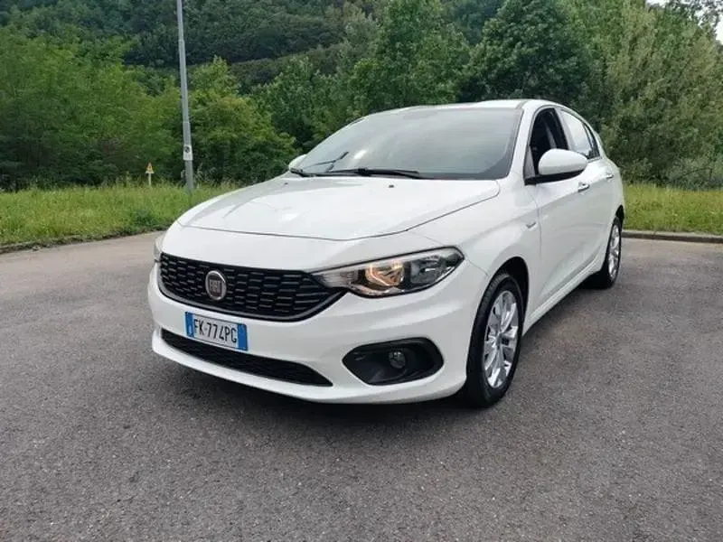 Usata Fiat Tipo Easy 95 CV (69 kW) 2017 Bianco Berlina