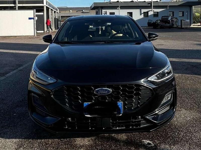 Usata Ford Focus ST-Line 125 CV (91 kW) 2023 Nero Berlina