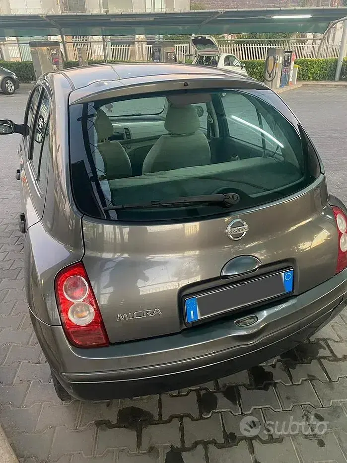 Usata Nissan Micra 80 CV (58 kW) 2007 Grigio Berlina