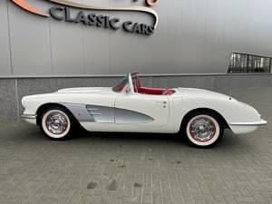 Usata Chevrolet Corvette 300 CV (220 kW) 1960 Bianco Cabrio