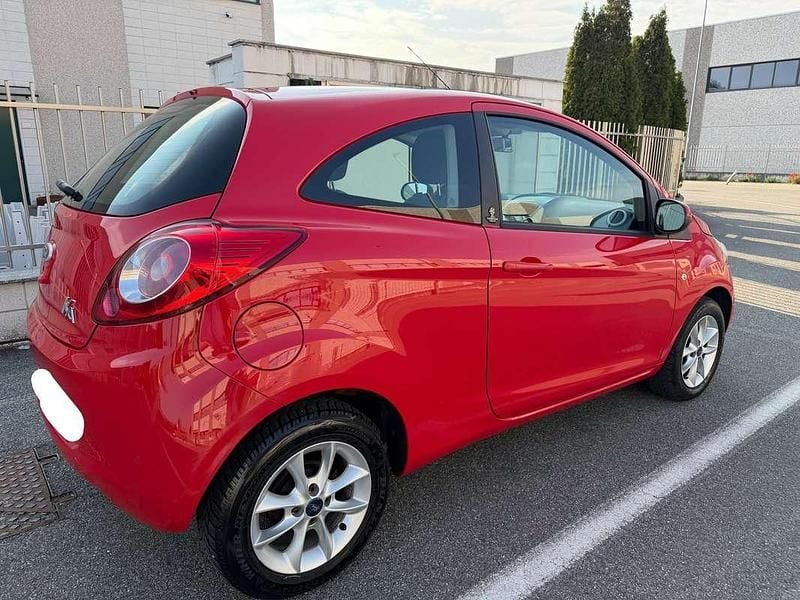 Usata Ford Ka Titanium S 69 CV (50 kW) 2013 Rosso Utilitaria