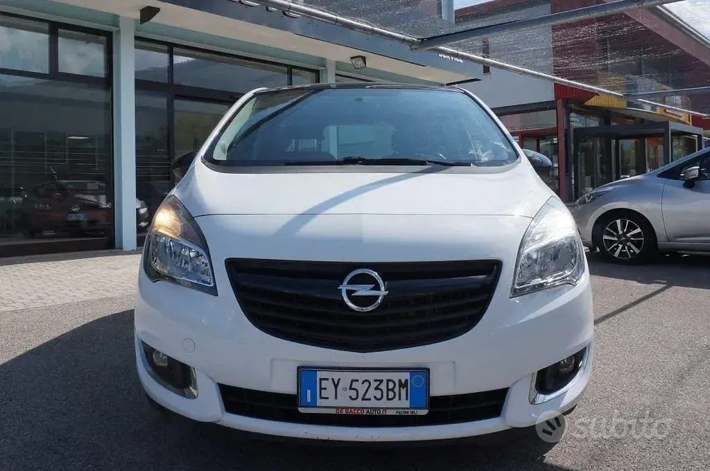 Usata Opel Meriva Design Edition 120 CV (88 kW) 2014 Bianco Monovolume