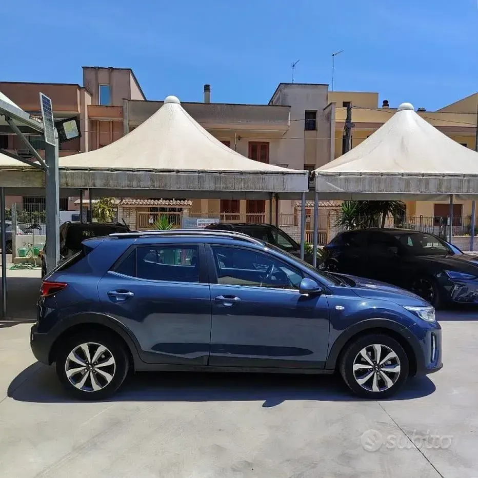Usata Kia Stonic Style 101 CV (74 kW) 2021 Bluazzurro SUV