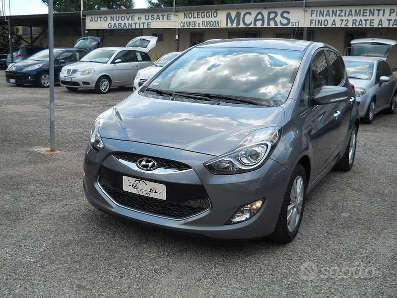 Usata Hyundai ix20 Xpossible 115 CV (84 kW) 2016 Grigio Utilitaria