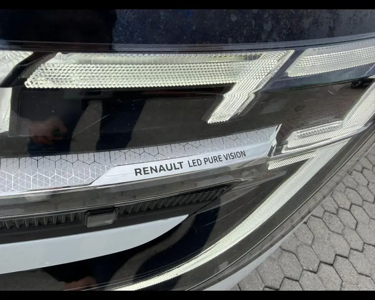 Usata Renault Clio Iconic 200 CV (147 kW) 2023 Bianco Utilitaria