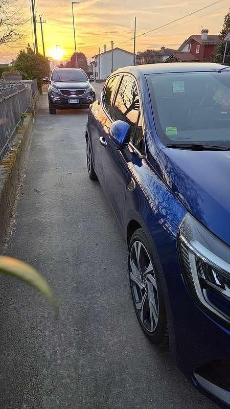 Usado Renault Clio IV R.S. 116 CV (85 kW) 2019 Berlina