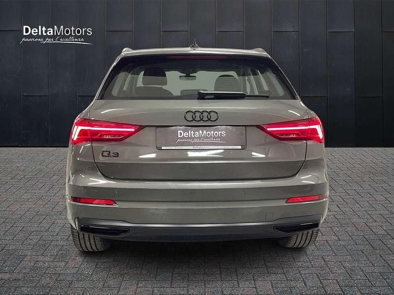 Usata Audi Q3 Sportback 150 CV (110 kW) 2022 Grigio scuro metallizzato SUV
