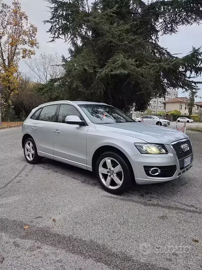 Usata Audi Q5 170 CV (125 kW) 2009 Grigio SUV