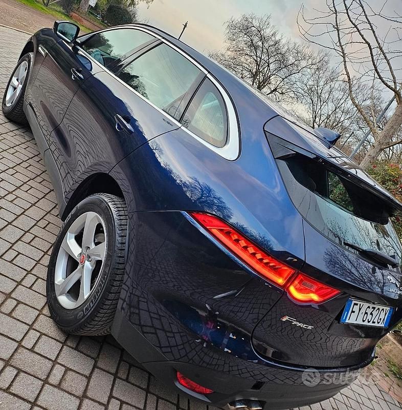 Usata Jaguar F-Pace 180 CV (132 kW) 2019 Blu SUV