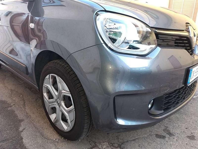 Usata Renault Twingo Life 69 CV (50 kW) 2022 Grigio Utilitaria