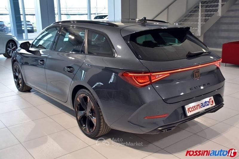 Usata Cupra Leon 150 CV (110 kW) 2023 Grigio Station wagon