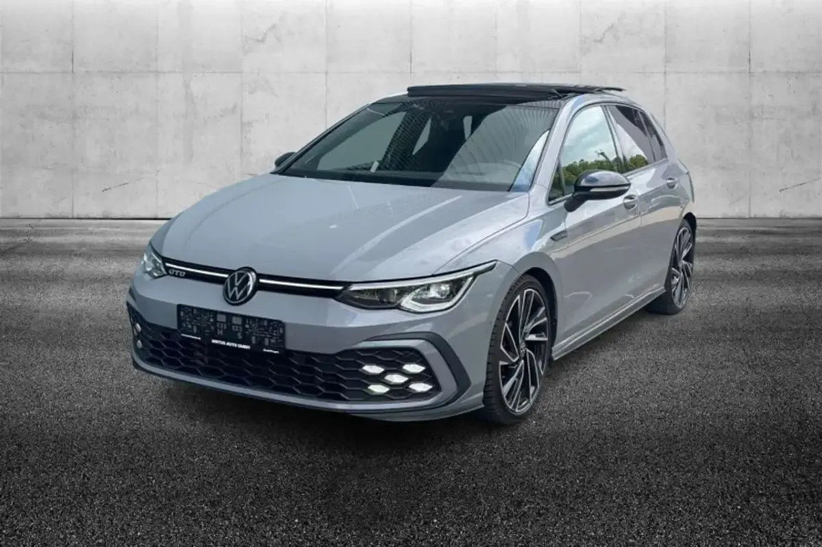 Usata VW Golf VIII GTD 200 CV (147 kW) 2022 Grigio Monovolume