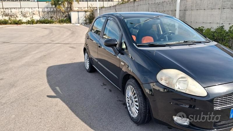 Usata Fiat Grande Punto 75 CV (55 kW) 2007 Utilitaria