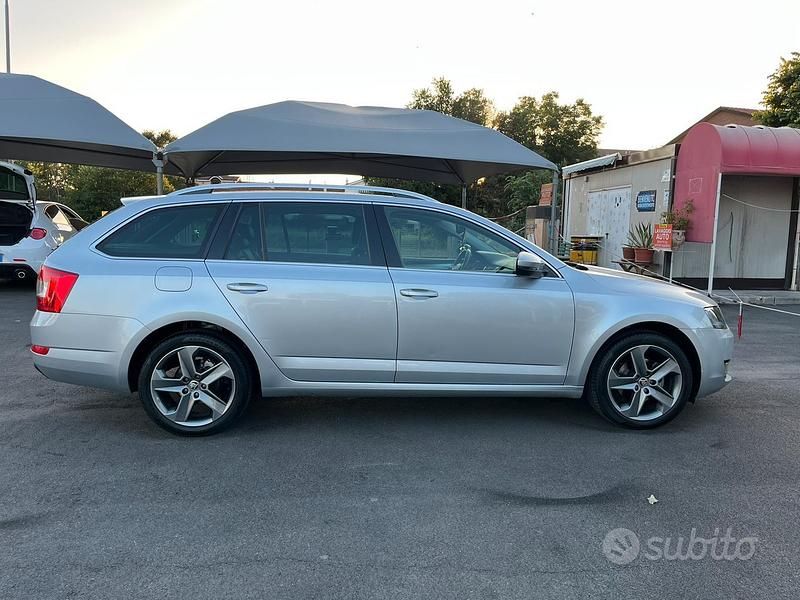 Begagnad Skoda Octavia 150 HK (110 kW) 2015 Grå Halvkombi