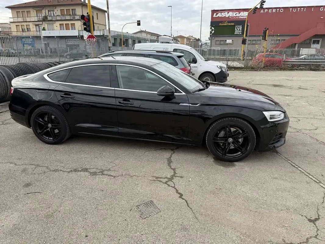 Usata Audi A5 Sportback Business Plus 190 CV (139 kW) 2017 Nero Utilitaria
