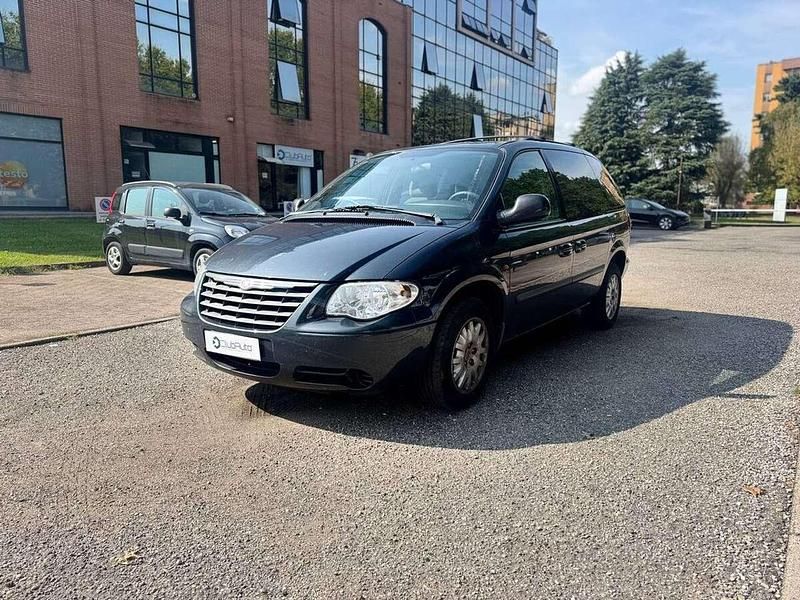 Grigio Usata 2008 Chrysler Voyager Monovolume | 3490 € (Super prezzo) - Immagine 1/4