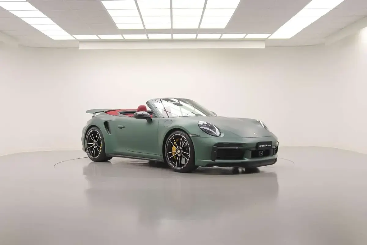 Usata Porsche 911 Turbo S Cabriolet 650 CV (478 kW) 2023 Argento gt Cabrio