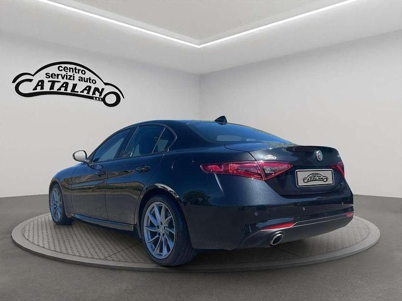 Usata Alfa Romeo Giulia Executive 150 CV (110 kW) 2017 Nero Berlina