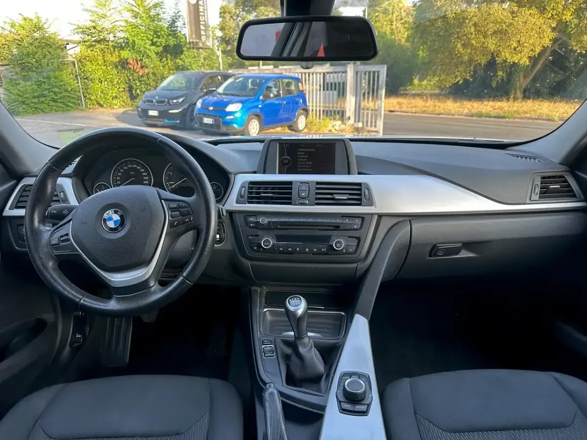 Usata BMW 318 Comfort Edition 143 CV (105 kW) 2013 Bianco Berlina