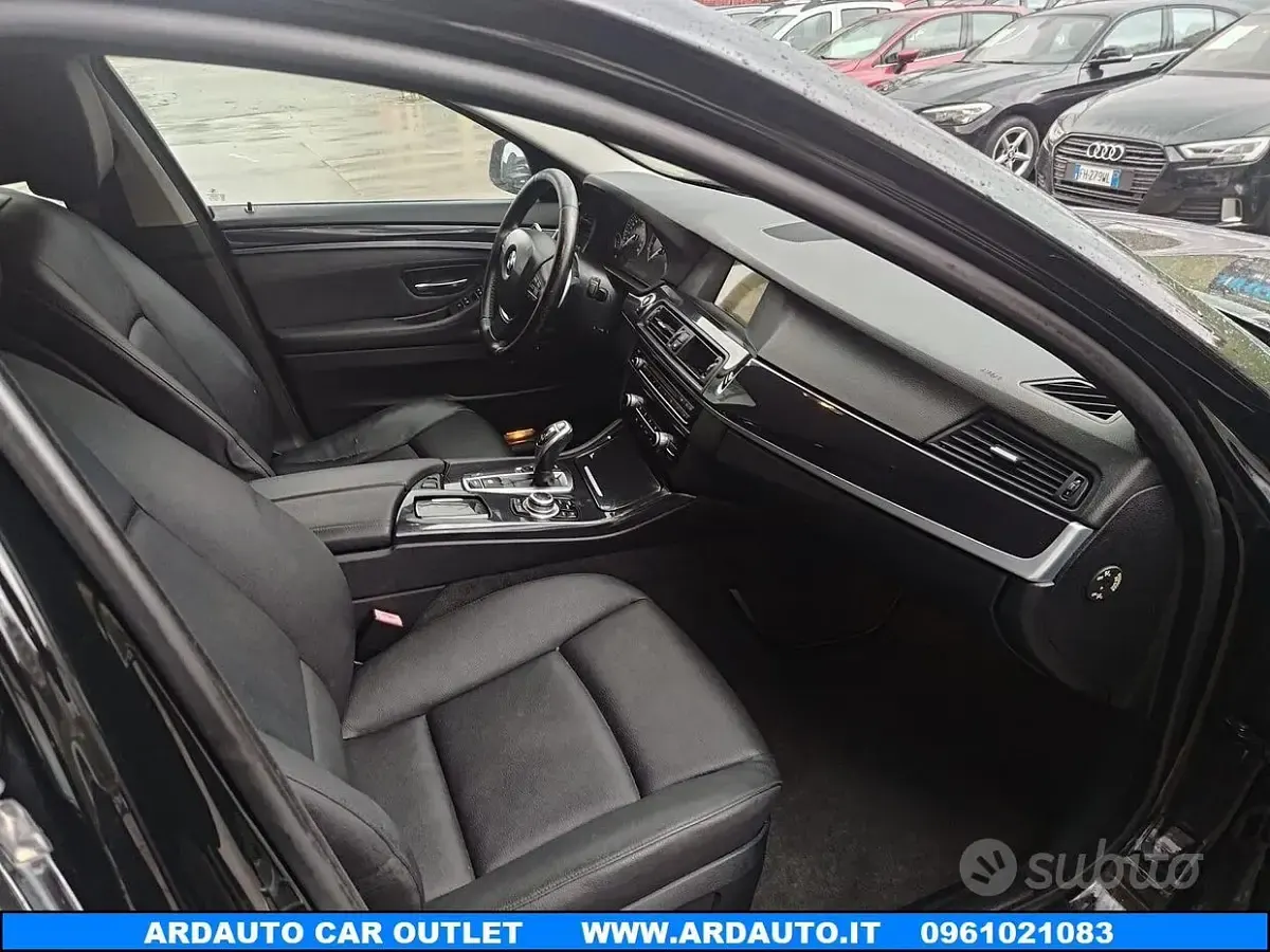 Usata BMW 520 184 CV (135 kW) 2013 Nero Station wagon