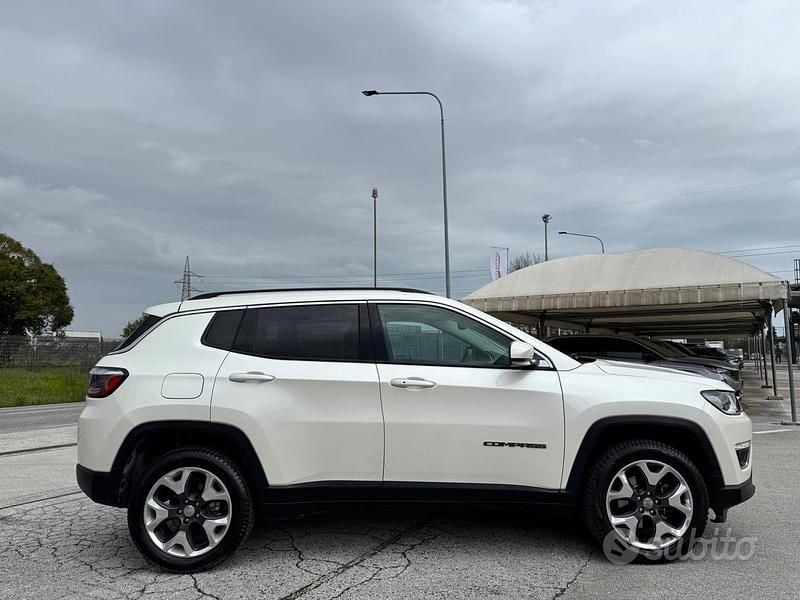 Usata Jeep Compass Limited 140 CV (102 kW) 2019 Bianco SUV