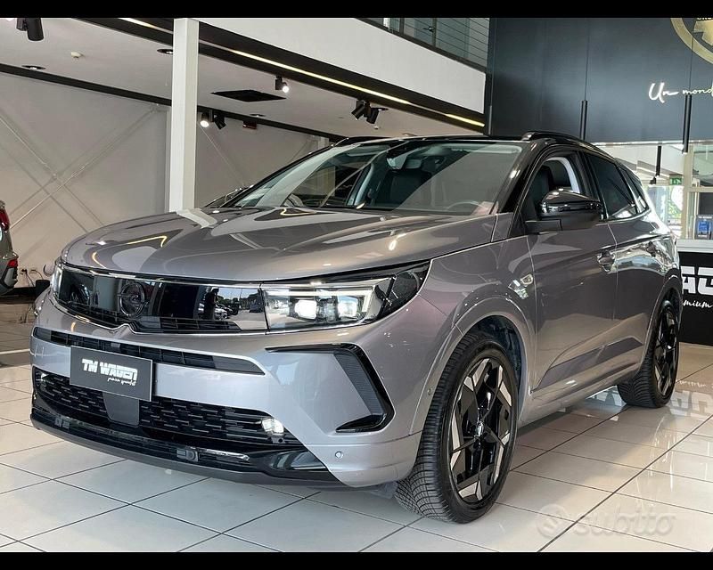 Argento Usata 2023 Opel Grandland X GSe SUV | 23.500 € (Cara) - Immagine 1/4