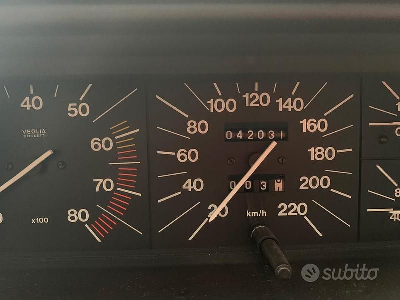 Usata Alfa Romeo 75 1987 Grigio Berlina