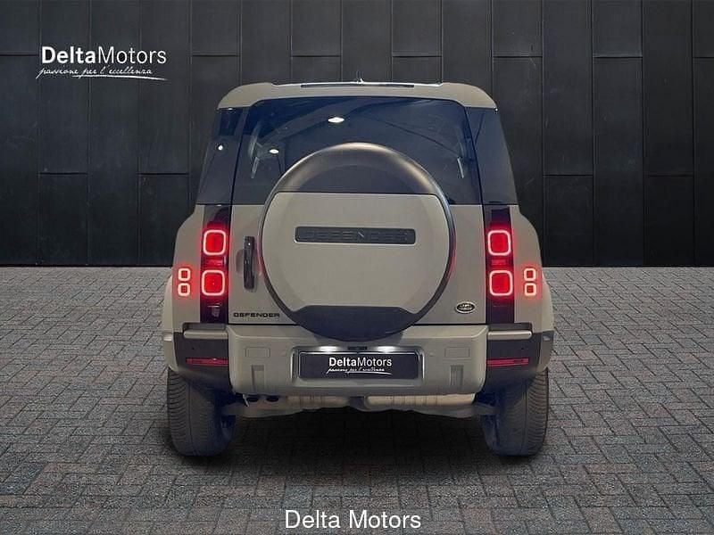 Usata Land Rover Defender HSE 249 CV (183 kW) 2021 Argento SUV