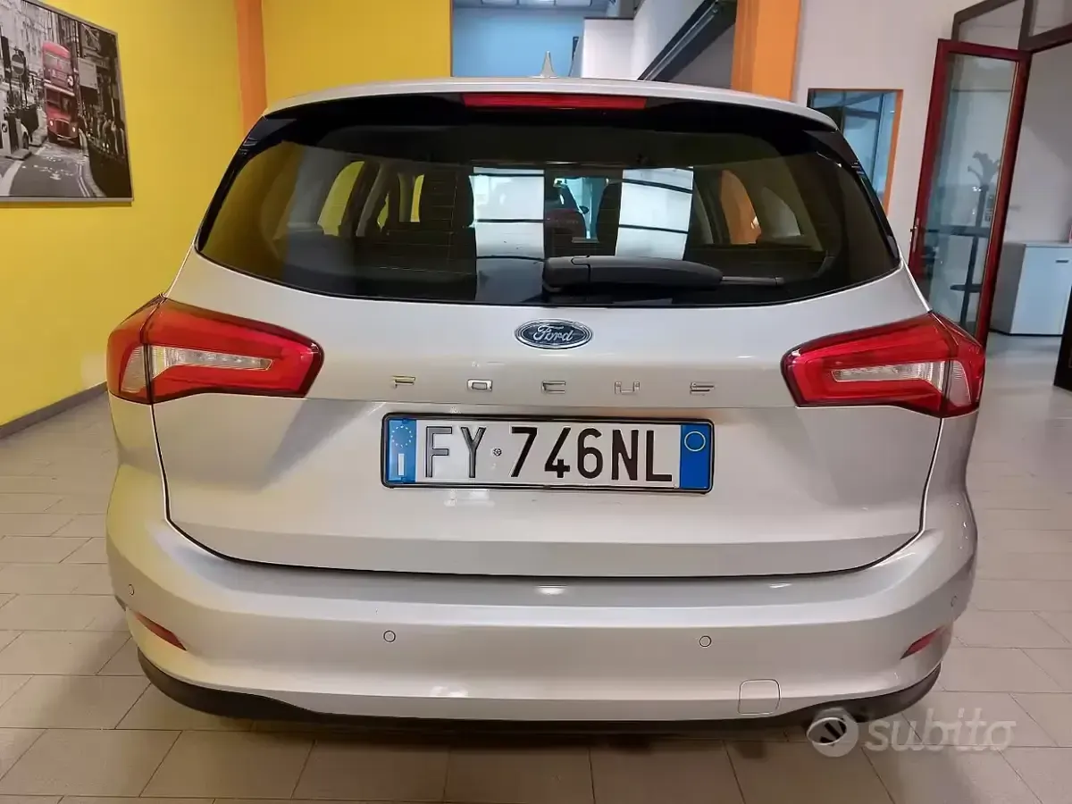 Usata Ford Focus Business Edition 120 CV (88 kW) 2019 Grigio Station wagon