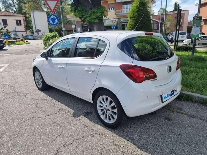 Usata Opel Corsa 90 CV (66 kW) 2018 Bianco Utilitaria