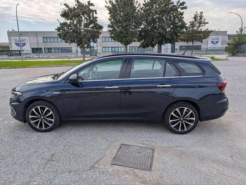 Usata Fiat Tipo Business 120 CV (88 kW) 2019 Blu/azzurro Station wagon