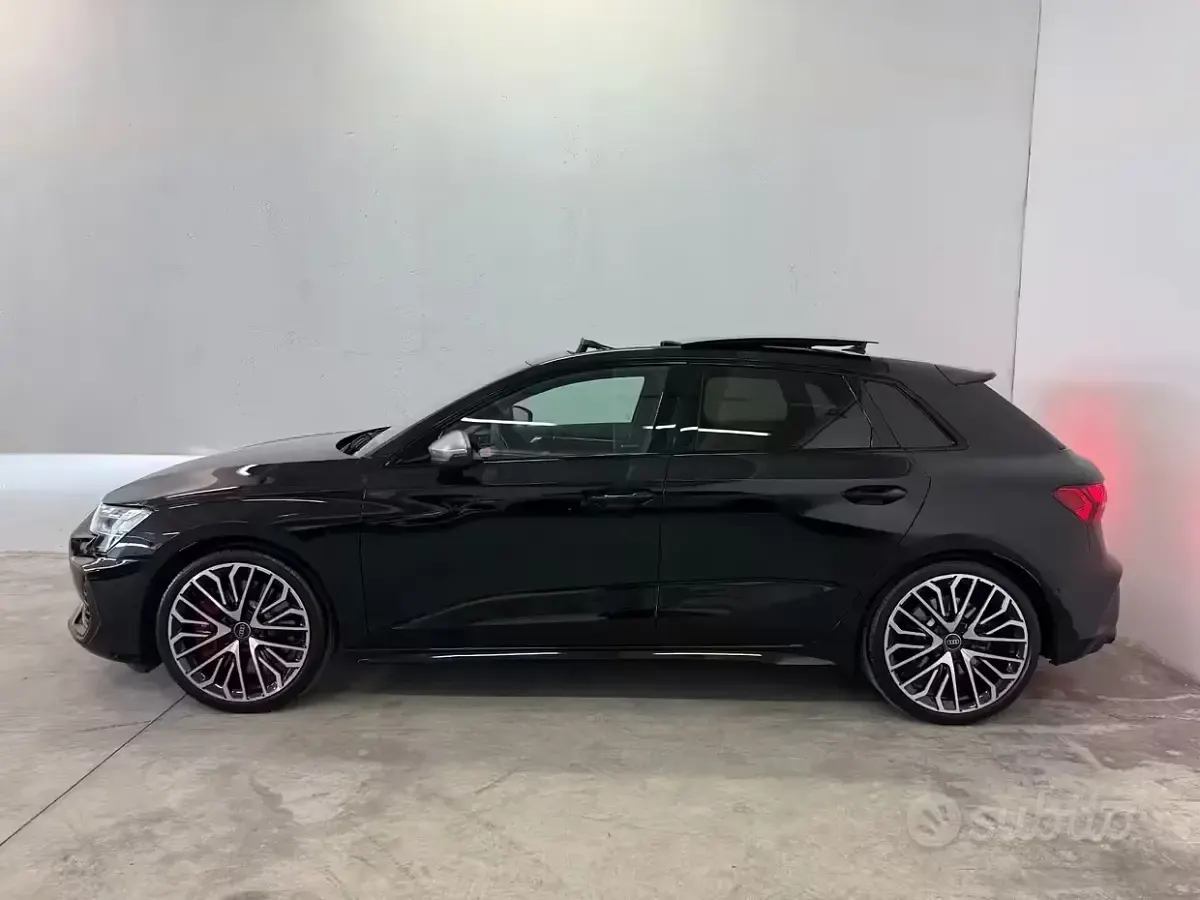 Usata Audi S3 Sport 333 CV (244 kW) 2025 Nero Berlina