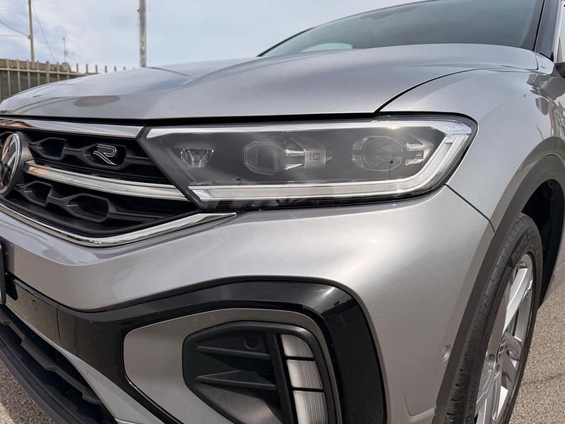 Usata VW T-Roc R-line 150 CV (110 kW) 2023 Argento SUV