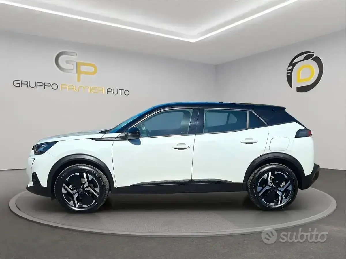 Usata Peugeot 2008 Allure 102 CV (75 kW) 2021 Bianco SUV