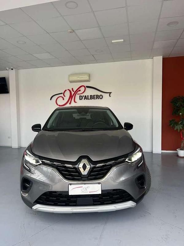 Usata Renault Captur Techno 91 CV (66 kW) 2024 Grigio SUV