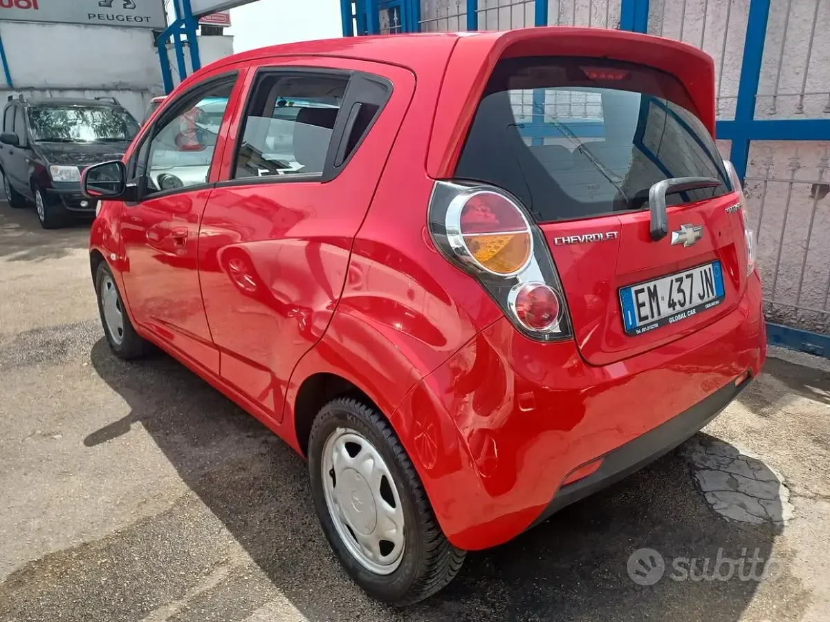 Usata Chevrolet Spark 65 CV (47 kW) 2012 Rosso Utilitaria