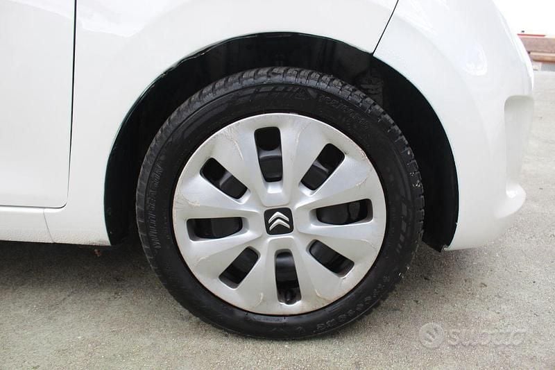 Usata Citroën C1 Feel 72 CV (52 kW) 2022 Bianco Utilitaria