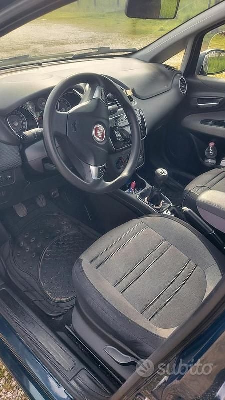 Usata Fiat Punto Evo 75 CV (55 kW) 2010 Blu Utilitaria