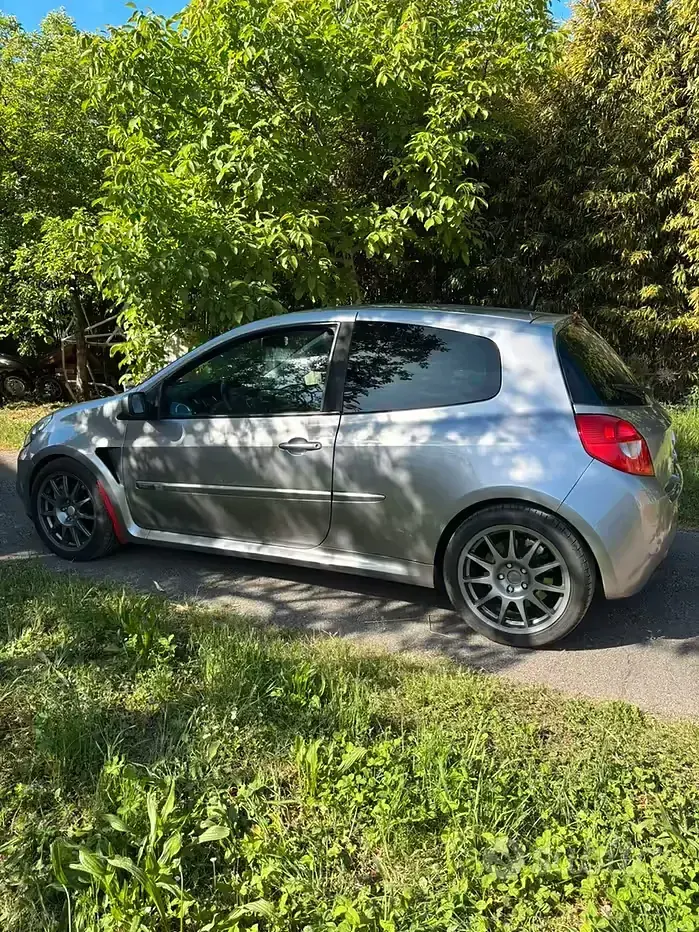 Usata Renault Clio III R.S. 200 CV (147 kW) 2007 Utilitaria