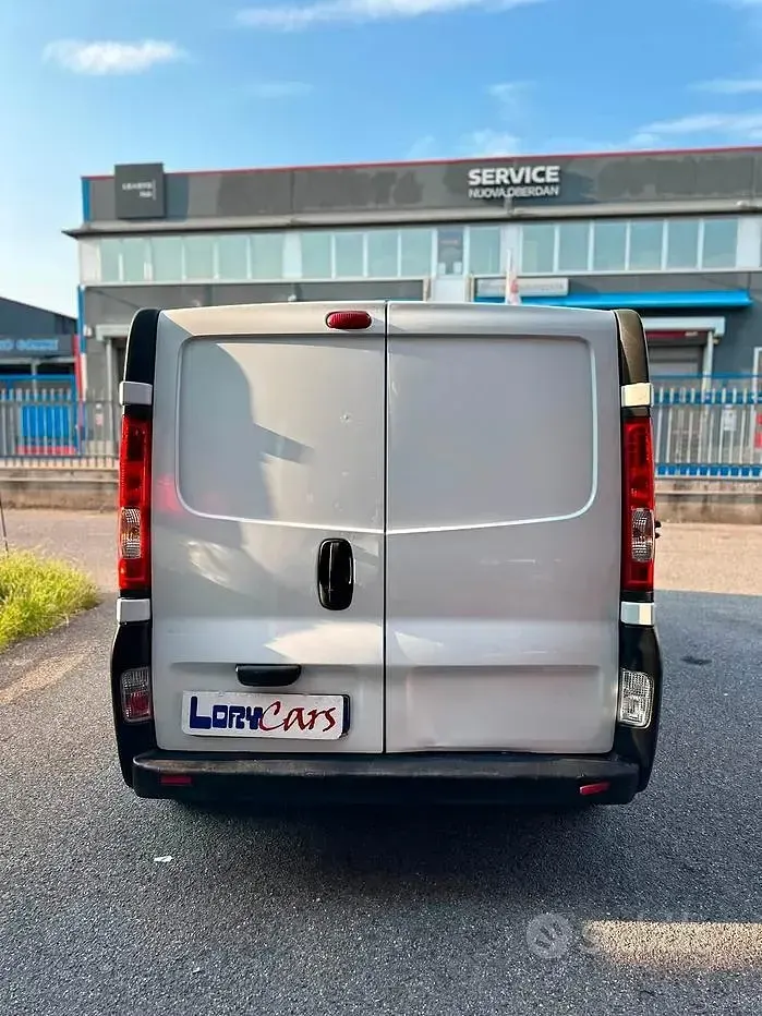 Usata Renault Trafic 115 CV (84 kW) 2013 Bianco Monovolume
